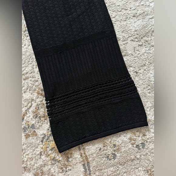 Marciano Stretchy 2-Piece Set - Picture 5 of 8